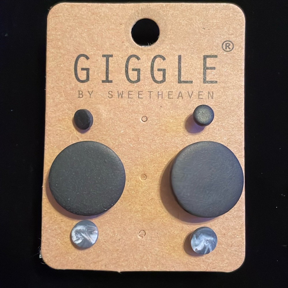 Unisex Giggle handmade polymer clay stud pack of earrings. NWT